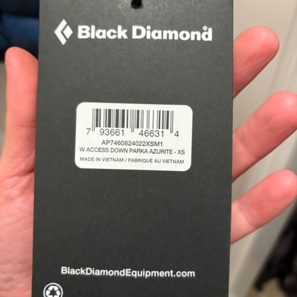 Black Diamond Women's Winter Jacket - Access Down Parka - Azurite / XS - Picture 4 of 9